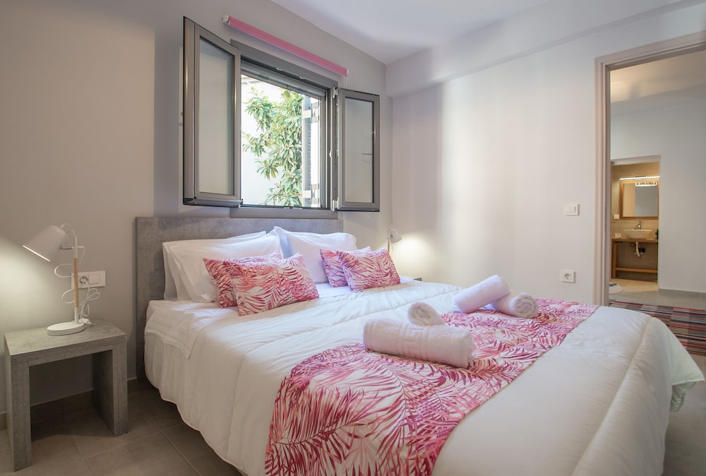Ithaka Deluxe Home — 4-Star Luxury Hotel in Zakynthos, Greece