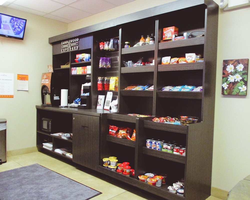 Candlewood Suites Alabaster by IHG - photo 25