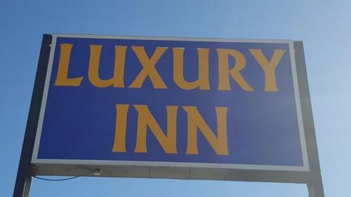 Luxury Inn - carbon neutral hotel in Midland