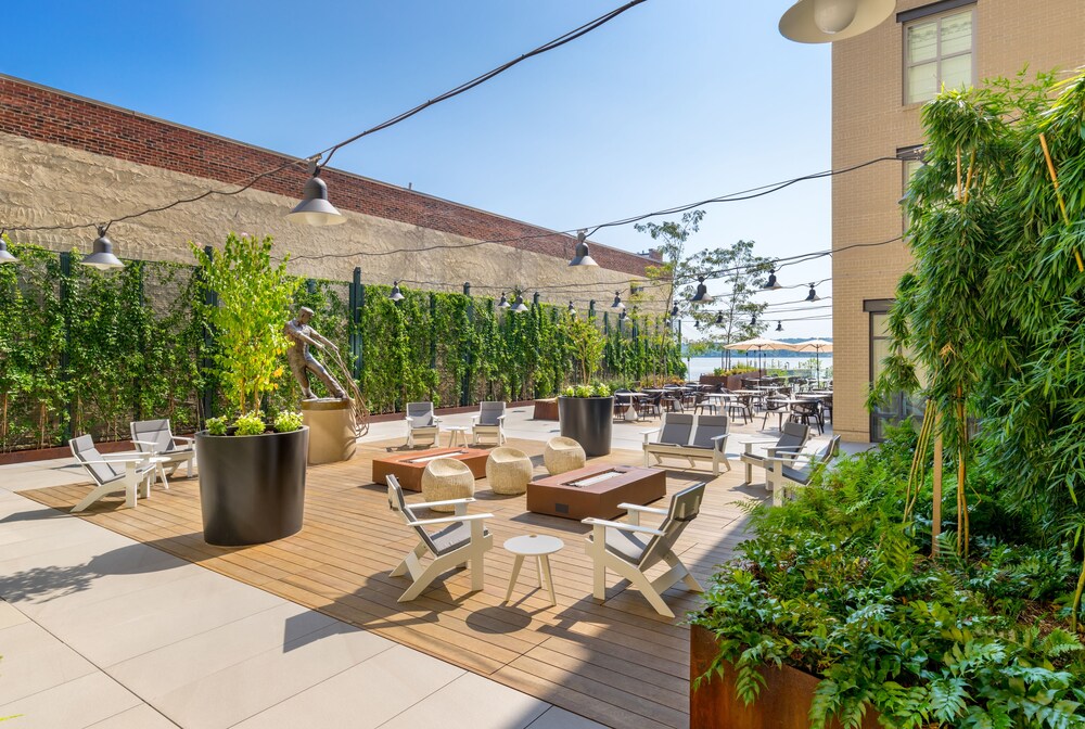 Hotel Indigo Old Town Alexandria by IHG - photo 20