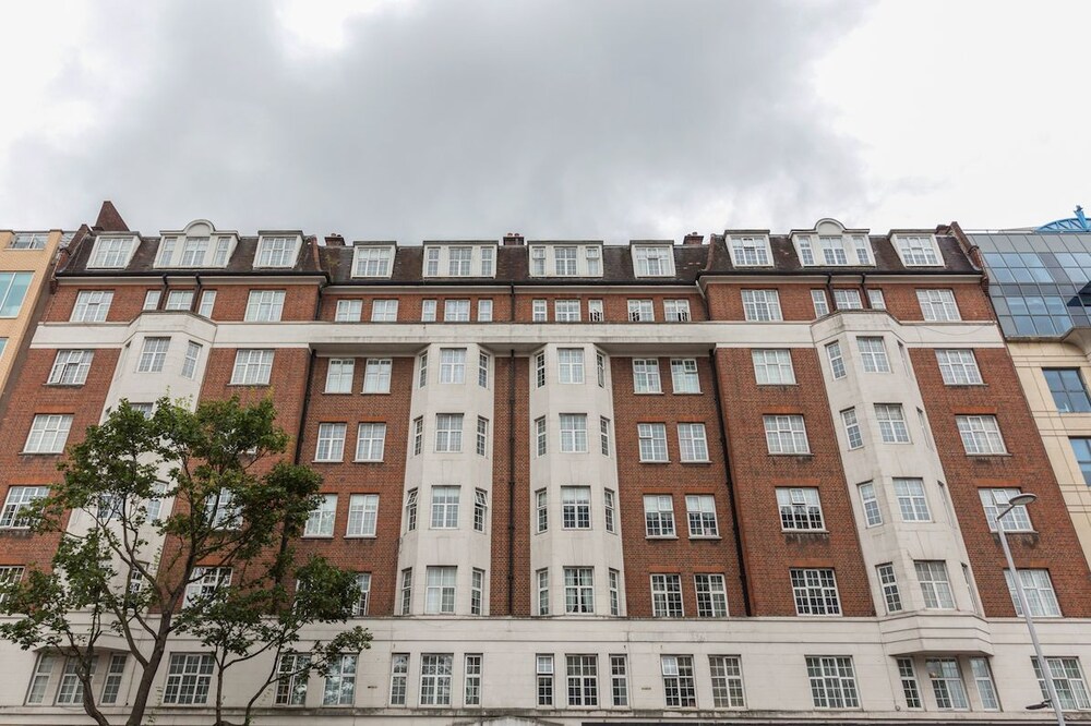 HighSt Kensington Studio BaseToGo London