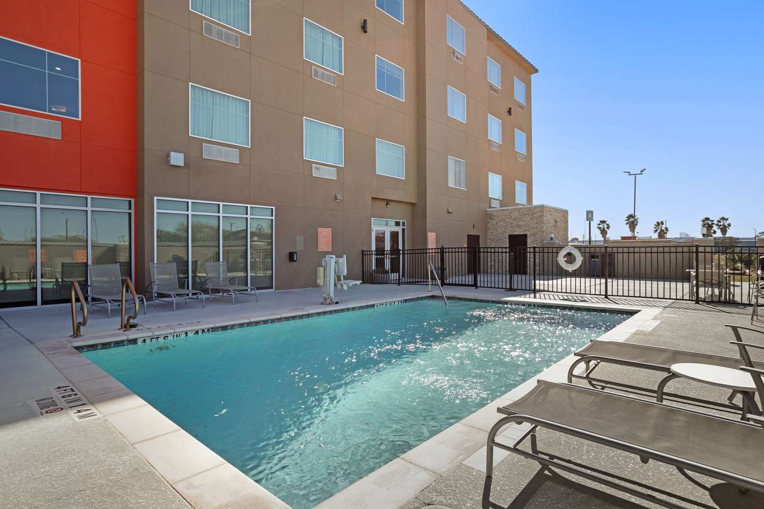 Hawthorn Extended Stay by Wyndham Corpus Christi I 37 NW - photo 11