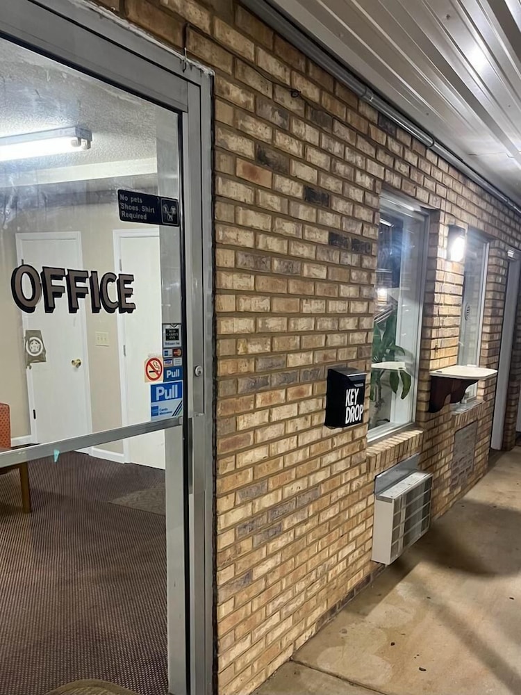 Red Carpet Inn Oxford - photo 5