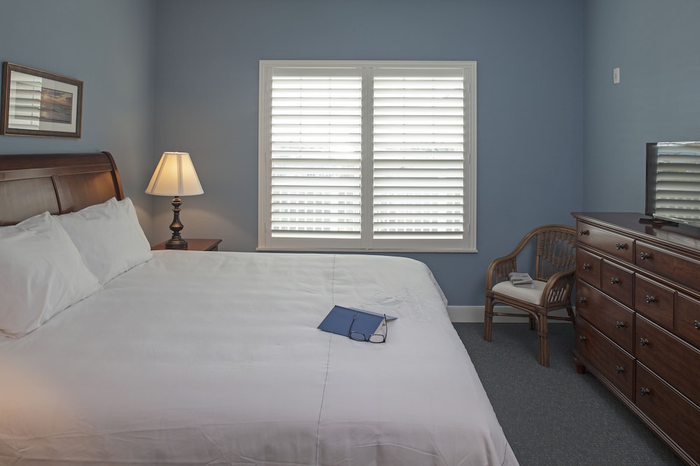 Bluewater Resort & Marina by Spinnaker Resorts - photo 7