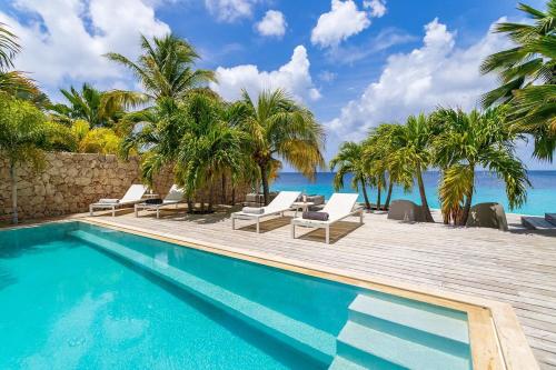 Casa Corazón Oceanfront with its Own House Reef — 4-Star Luxury Hotel in Kralendijk, Bonaire, Sint Eustatius and Saba