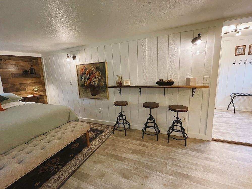 Emerald Valley Inn - photo 28