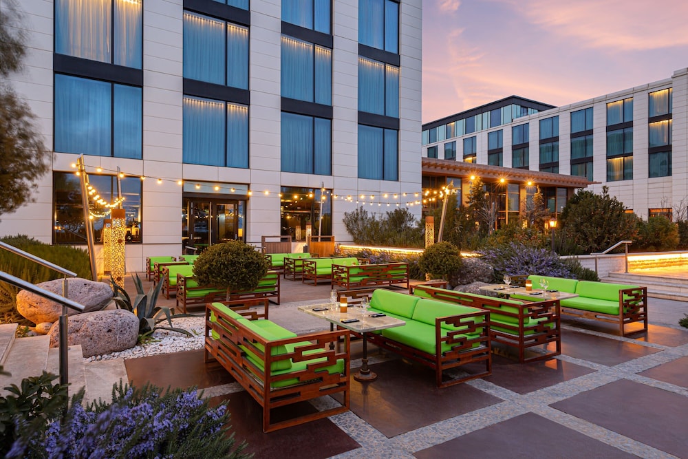 מזון ומשקאות