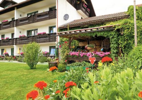 Haus Carola — 4-Star Luxury Hotel in Bodenmais, Germany