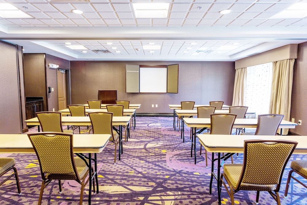 Holiday Inn Express & Suites Billings by IHG - photo 45