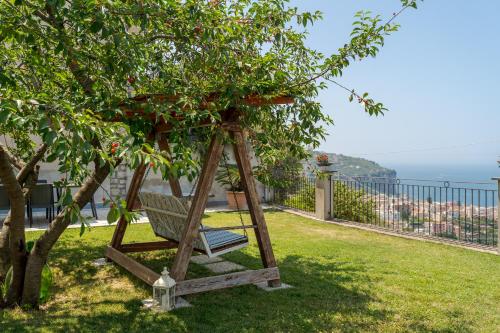 Villa Fiore — 4-Star Luxury Hotel in Vico Equense, Italy