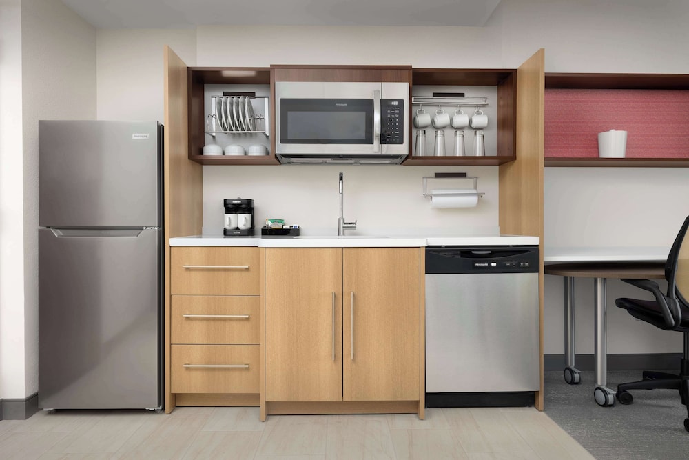 Home2 Suites by Hilton Durham University Medical Center - photo 11