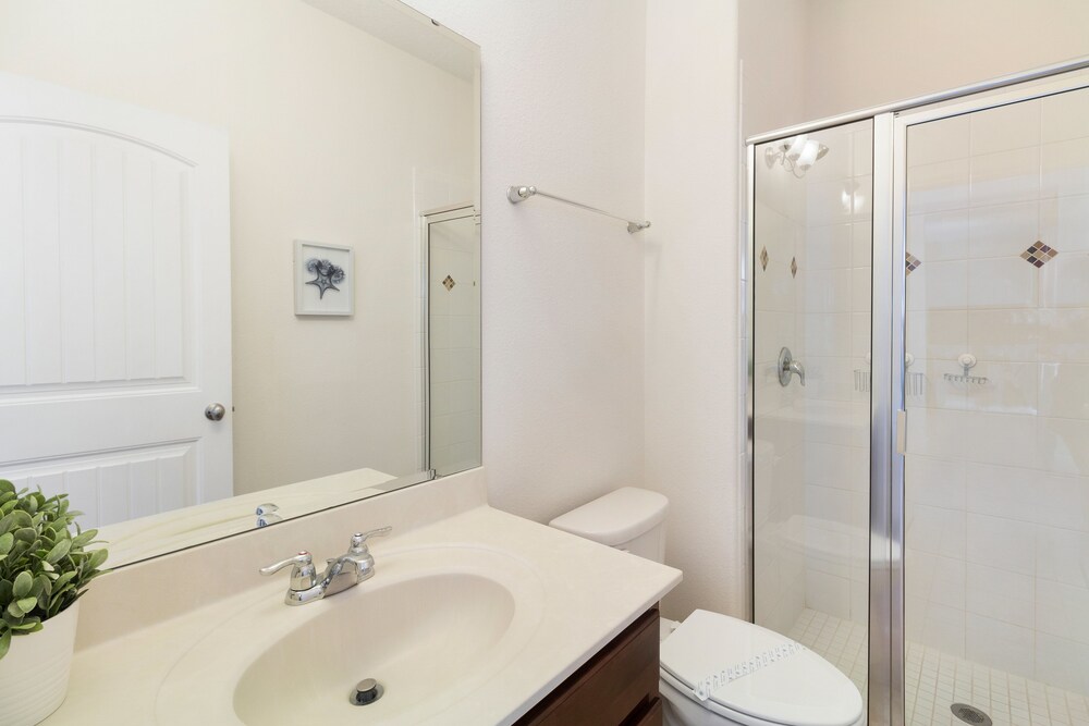 6 Bedrooms 5 Bathrooms Solterra 4193 Od - photo 38