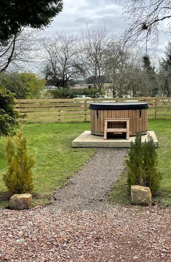 The Farmhouse 6 bed property Forres — 4-Star Luxury Hotel in Forres, United Kingdom