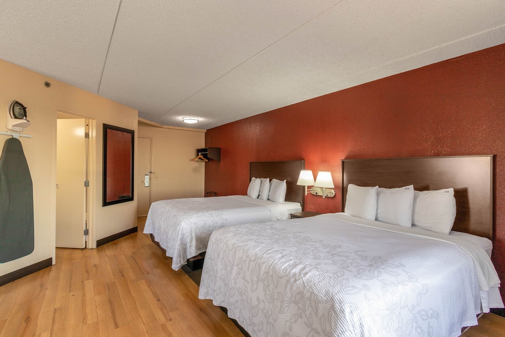 Red Roof Inn Plus El Paso East - photo 16