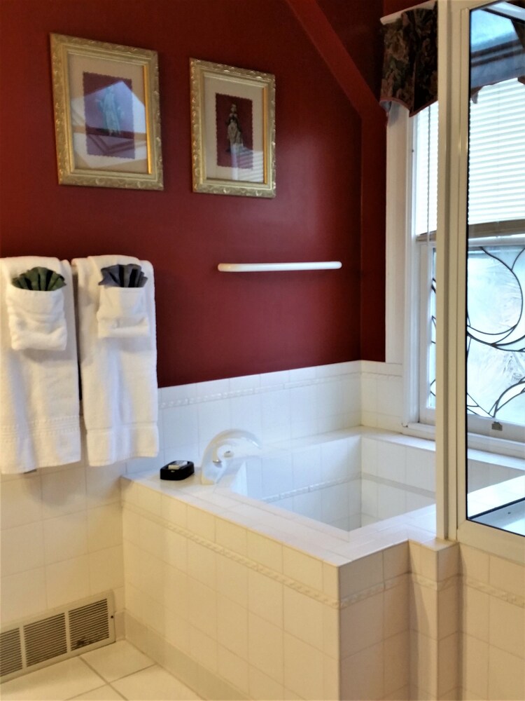 Franklin Street Inn LLC - photo 26