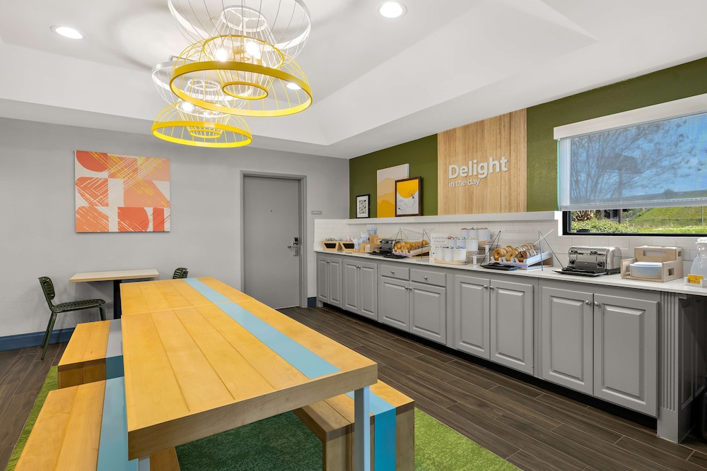 Spark by Hilton Tifton - photo 44