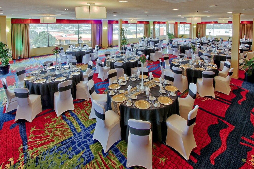 Hotel Elegante Conference & Event Center Colorado Springs - photo 42