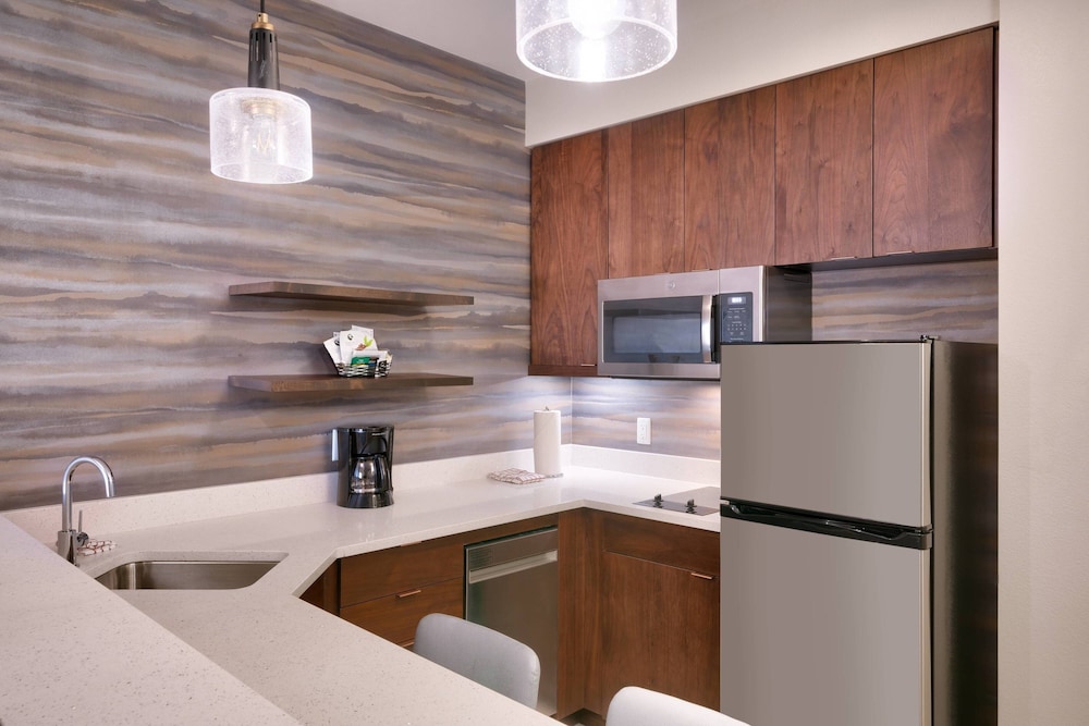 Residence Inn by Marriott Phoenix West Avondale - photo 18