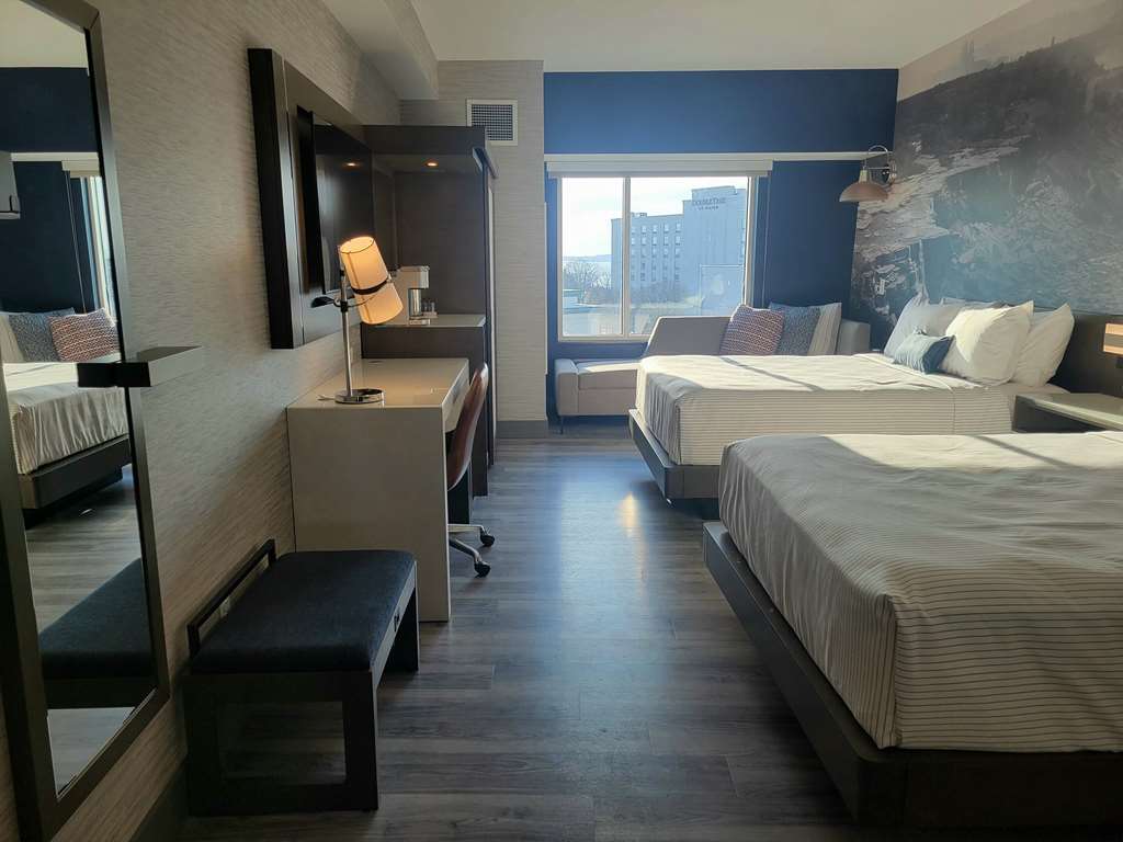 Cambria Hotel Niagara Falls - photo 17