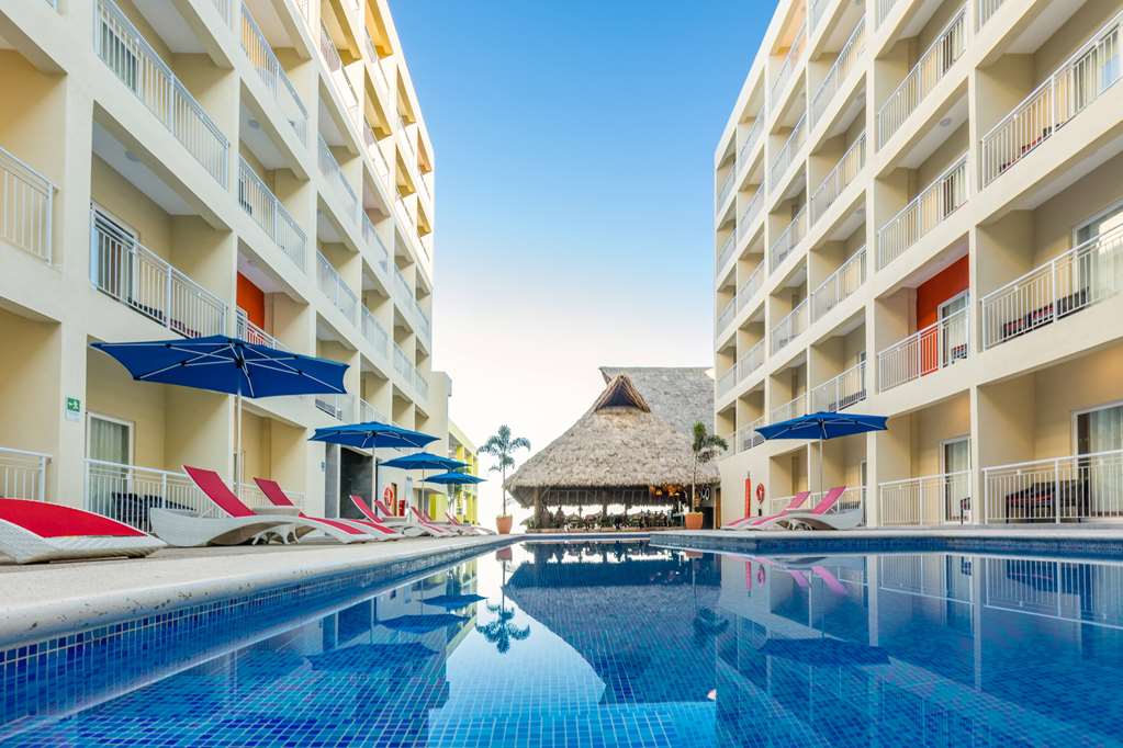 Decameron Isla Coral Guayabitos Ramada All Inclusive Resort — hotel in Rincon De Guayabitos