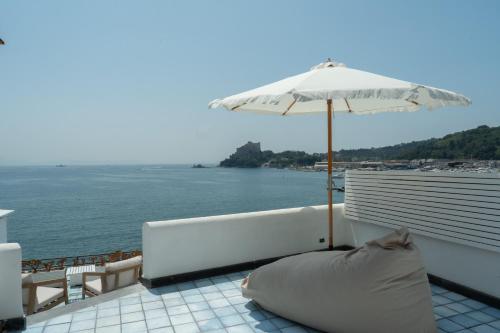 AYLA Suite Panoramic Luxury Escape — 4-Star Luxury Hotel in Baia, Italy