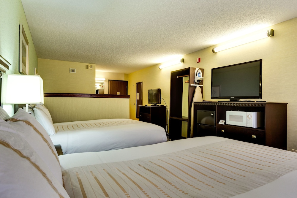 Fireside Inn and Suites - photo 21