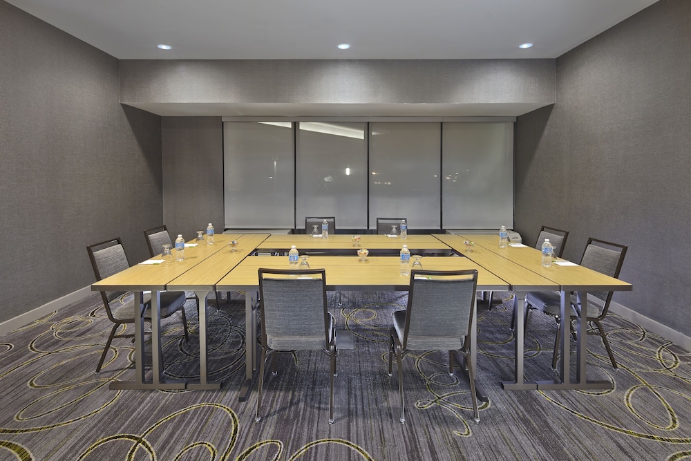 Courtyard by Marriott Philadelphia City Avenue - photo 27