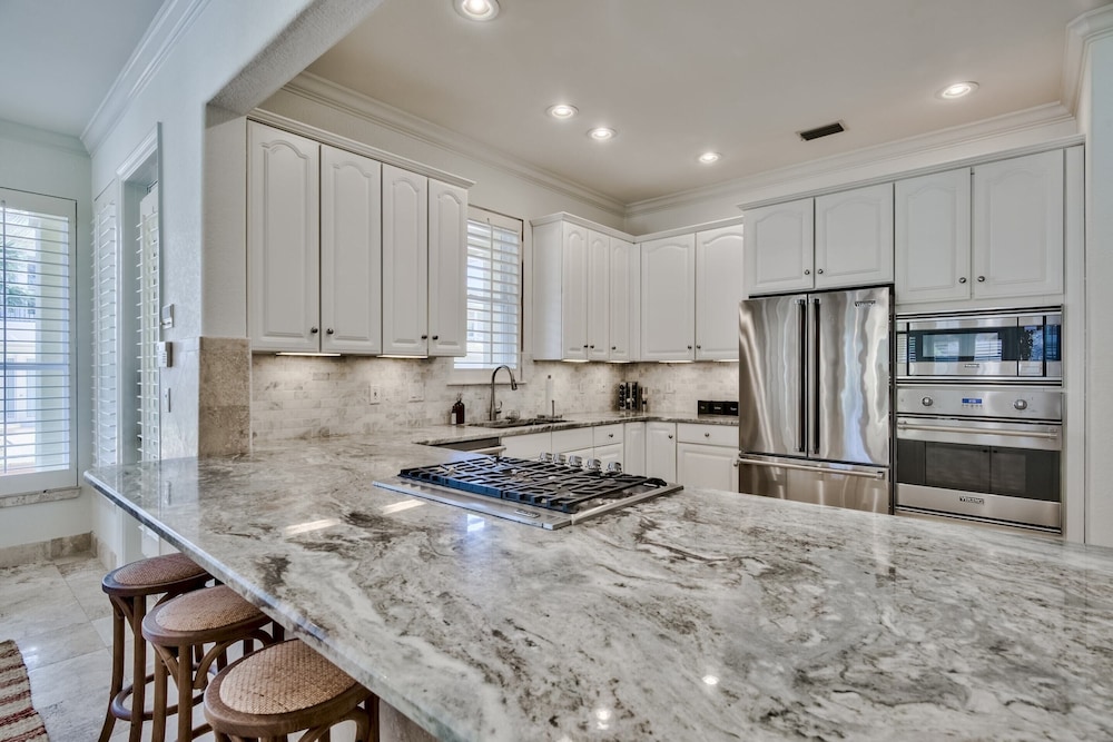 Sand Dollar by Avantstay Spectacular Beachside Oasis w Gorgeous Views - photo 13