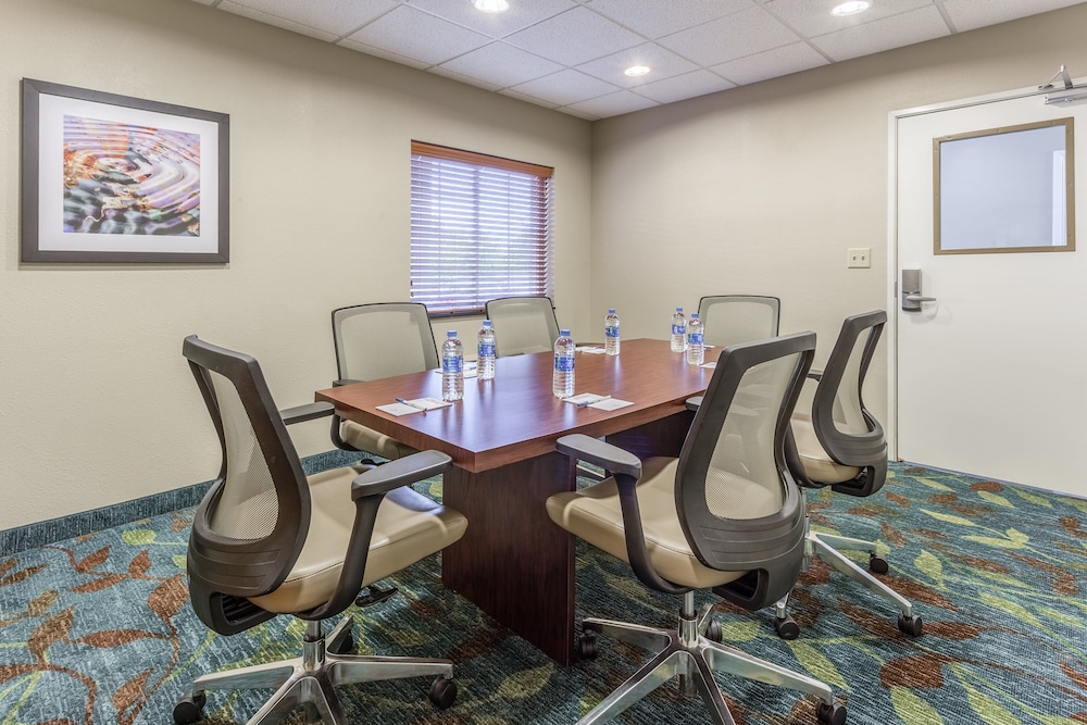 Candlewood Suites Aurora Naperville by IHG - photo 28