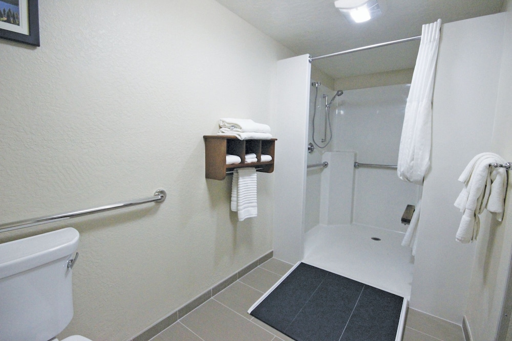 Garner Hotel Butte by IHG - photo 39