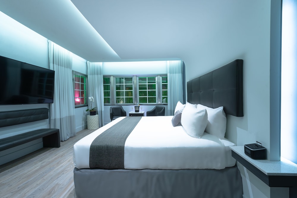 The Kent Hotel - photo 9