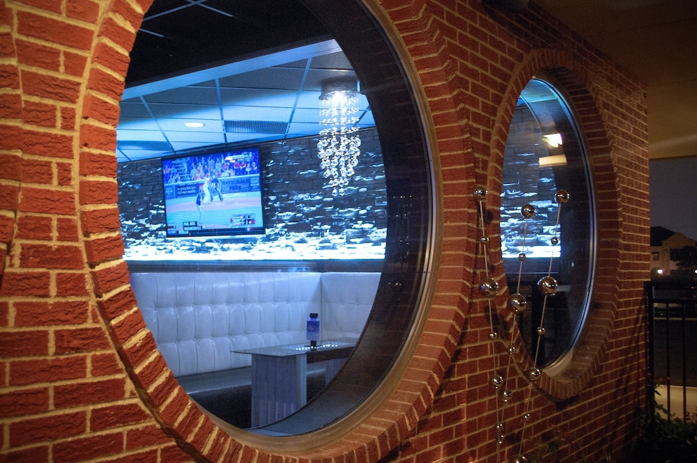Unique Suites Hotel - photo 24