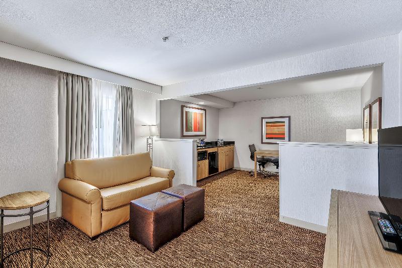 DoubleTree by Hilton Hotel Vancouver - photo 56