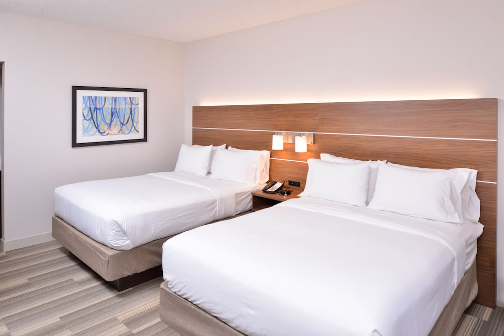 Holiday Inn Express & Suites Indianapolis Dtn Conv Ctr Area by IHG - photo 28