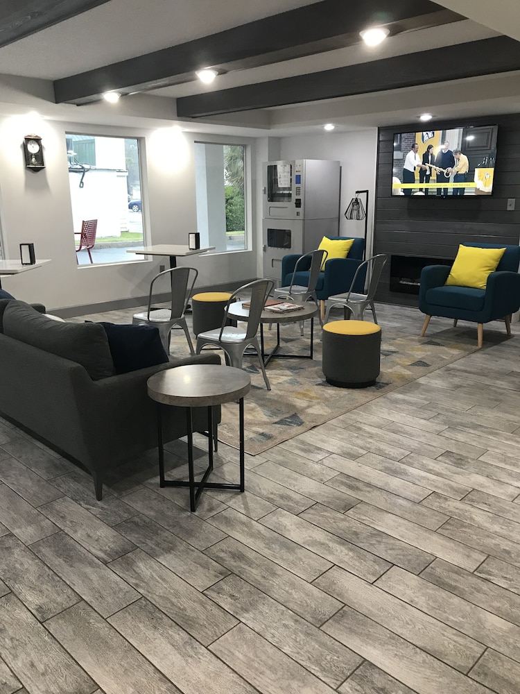 Days Inn by Wyndham Ridgeland South Carolina - photo 4