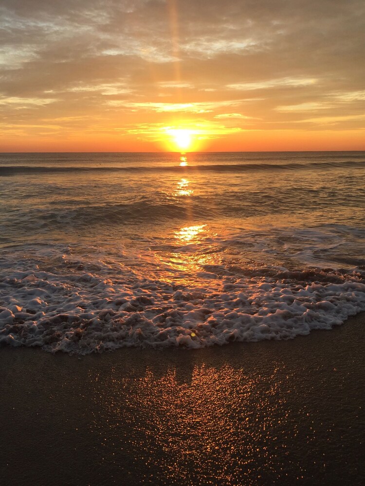 Surf Studio Beach Resort - photo 90