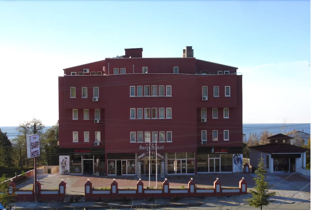 Sarp Hotel — hotel in Kemalpasa