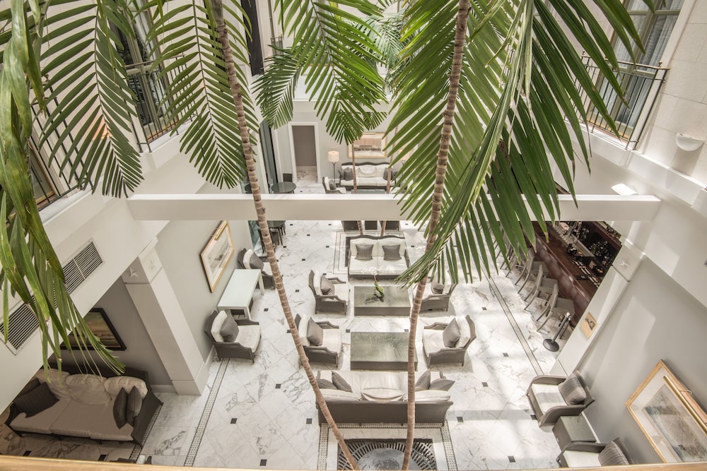 The Tremont House Galveston a Tribute Portfolio Hotel - photo 4