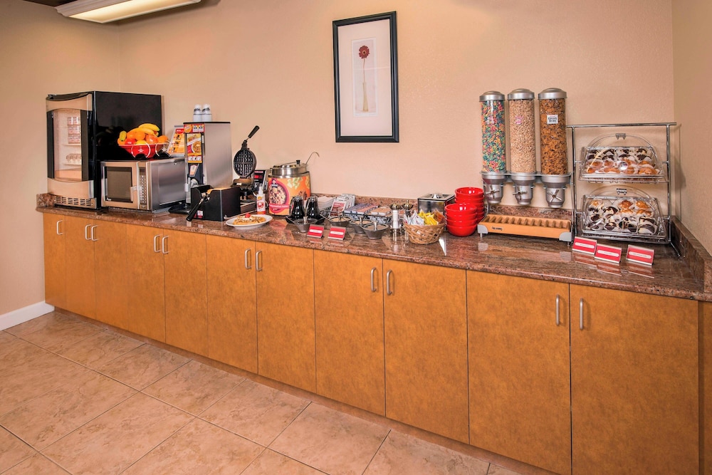 Towneplace Suites by Marriott Clinton at Joint Base Andrews - photo 28