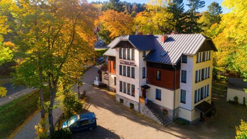 Hotel Halny - carbon neutral hotel in Podgorzyn