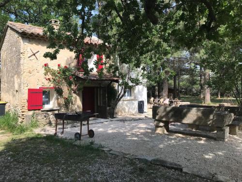 Le Cabanon De Vally — Caromb