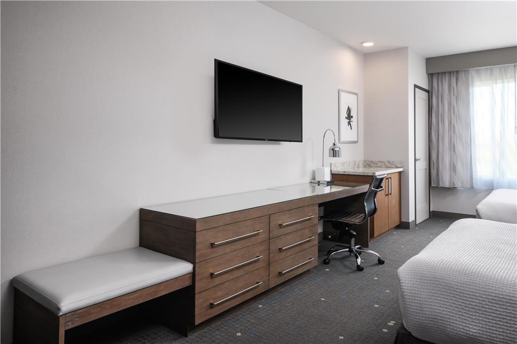 Best Western Premier Hotel at Fisher's Landing - photo 41