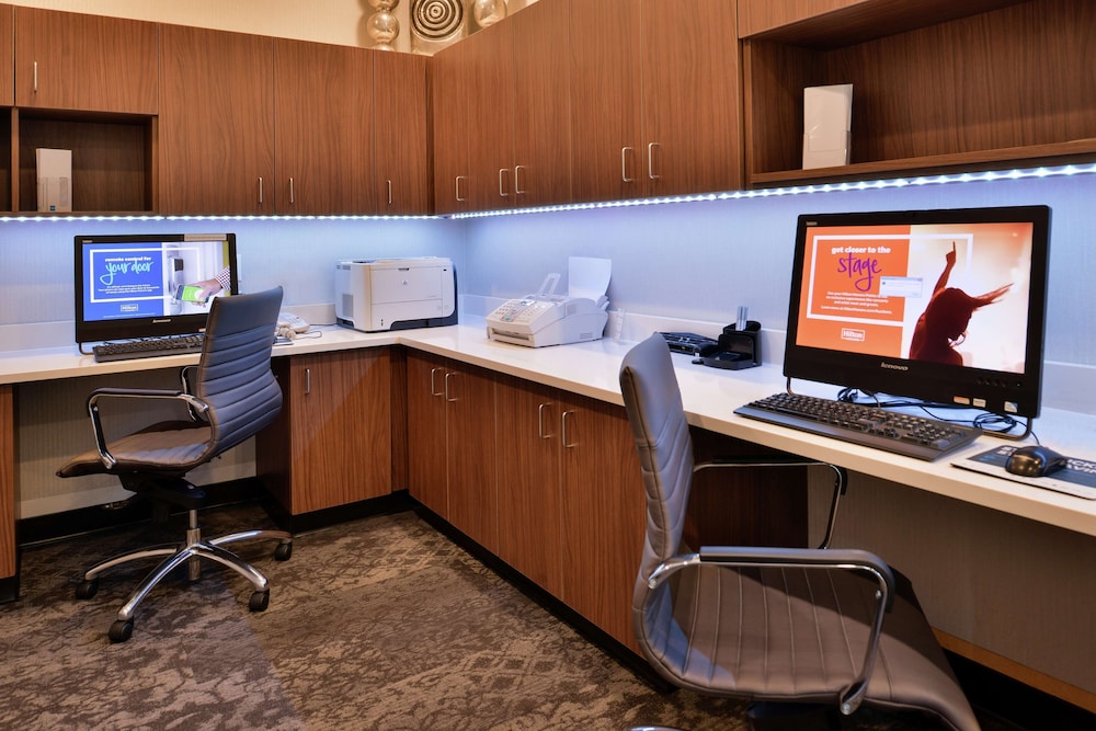 Hilton Garden Inn Terre Haute - photo 64