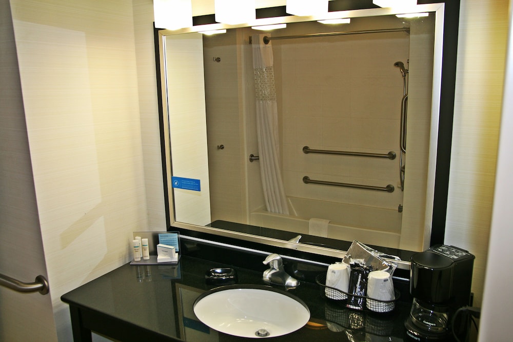 Hampton Inn Limerick Philadelphia Area - photo 39