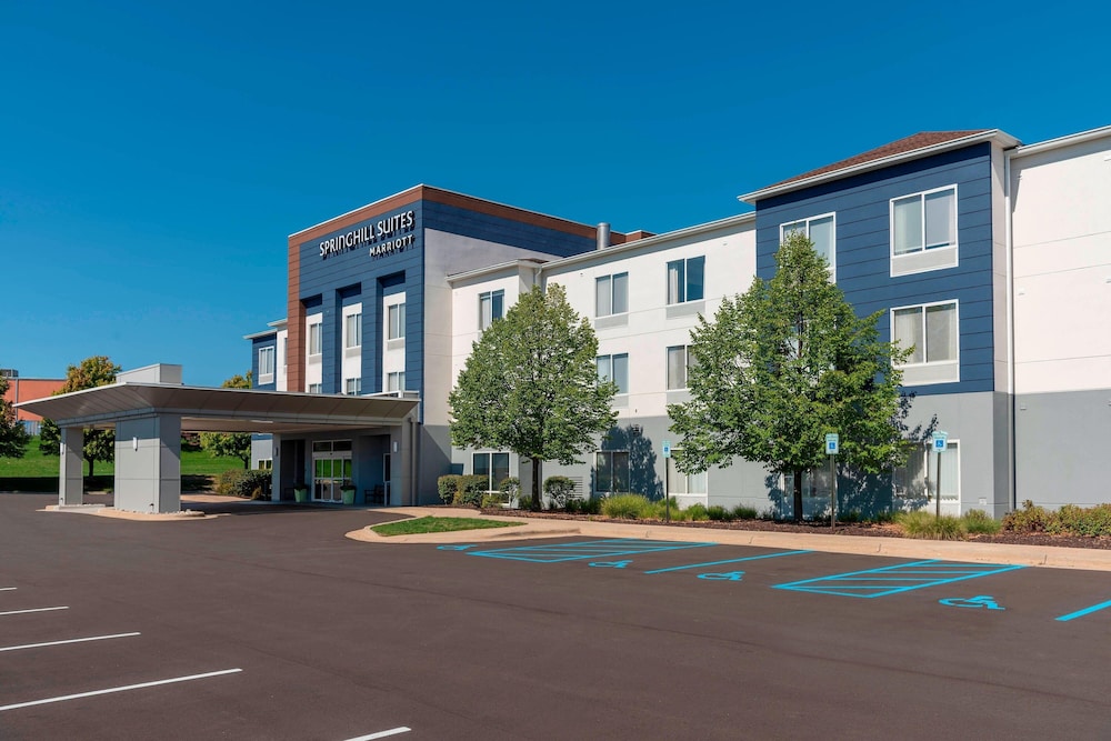 SpringHill Suites by Marriott Grand Rapids North - photo 26