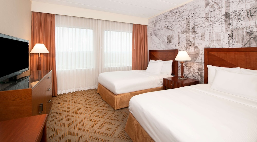 DoubleTree by Hilton Philadelphia West - photo 14