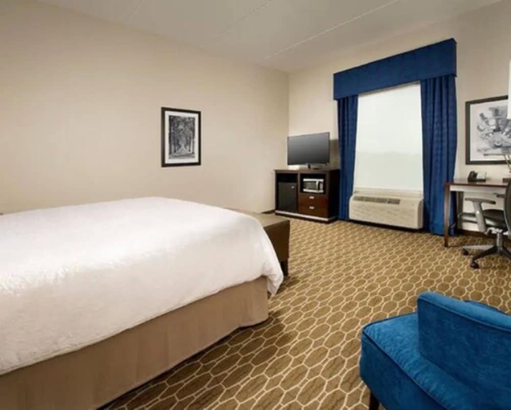 Hampton Inn & Suites Washington DC North Gaithersburg - photo 8