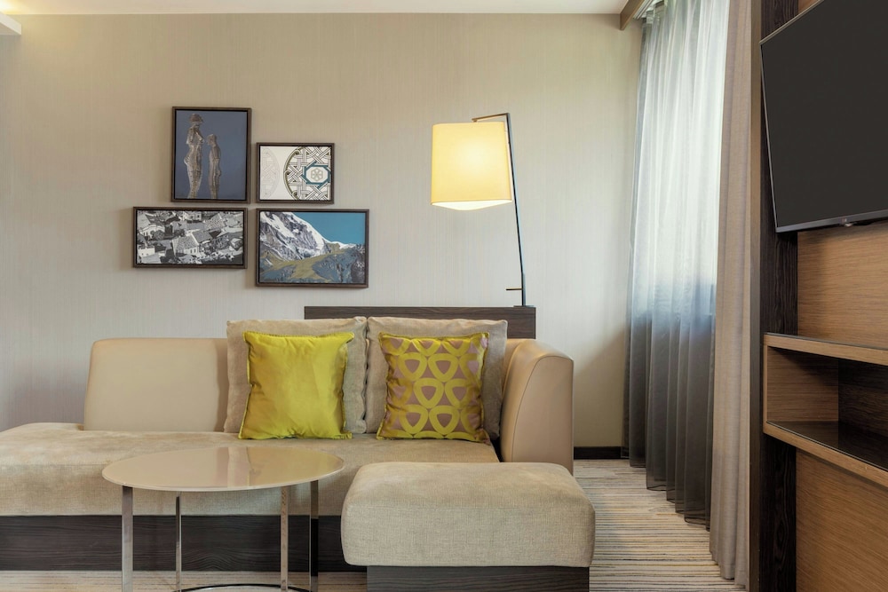 Sheraton Grand Tbilisi Metechi Palace