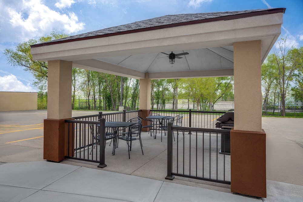 Candlewood Suites Omaha Airport by IHG - photo 30