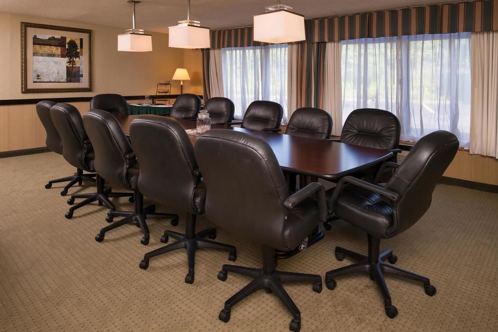 Ramada Plaza Rochester Airport - photo 119